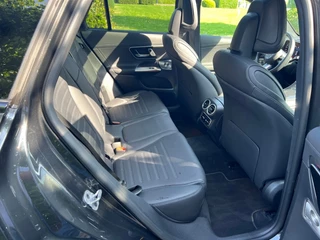 Mercedes-Benz GLC Mercedes-Benz GLC GLC 400e 4-Matic AMG int + ext, Distr, HUD, Panodak, Memory - afbeelding nr 13