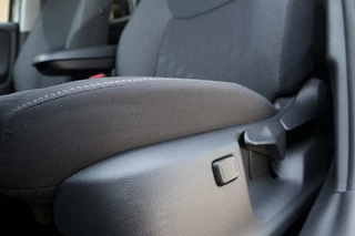 Toyota Yaris Toyota Yaris Hybrid 115 First Edition Automaat | Apple Carplay / Android auto - afbeelding nr 16