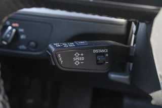 Audi Q5 Audi Q5 55 TFSI e Quattro Edition one | Pano | Camera | B&O | S-Line | Launch pakket onder andere voorzien van Panorama dak, sfeerverlichting, achteruitrijcamera, Bang & Olufsen, ACC, stuurverwarming, stoelverwarming, lane assist & keyless - afbeelding nr 12
