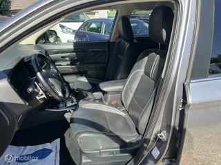 Mitsubishi Outlander Mitsubishi Outlander 2.0 PHEV instyle+Dealer onderhouden - afbeelding nr 28