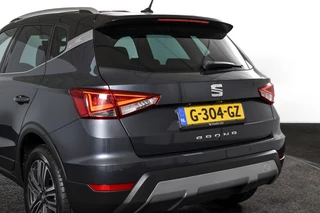 SEAT Arona | Dig. Cockpit | Adapt. Cruise | Stoelverw. | PDC | Camera | NAV + App. Connect | ECC | LM 17