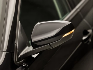 Volkswagen Polo Volkswagen Polo 1.0 TSI Sportline Automaat (APPLE CARPLAY, PARKEERSENSOREN, LM VELGEN, GETINT GLAS, SPORTSTOELEN, ADAPTIVE CRUISE, PARKEERSENSOREN, NIEUWSTAAT) - afbeelding nr 31