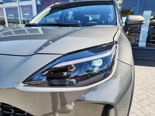 Toyota Yaris Cross Toyota Yaris Cross 1.5 Hybrid Dynamic | Navi | HUD | El. Achterklep | Keyless Entry - afbeelding nr 39