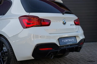 BMW 1 Serie BMW 1-serie M140i LCI2 | Schuifdak | Navi Pro | 719M | M Sport onderstel | Zaero diffuser | Alpinweiss - afbeelding nr 43