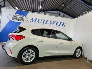 Ford Focus Ford Focus 1.5 EcoBoost 150PK Titanium Business / NL Auto - afbeelding nr 17