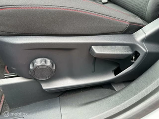 Ford Kuga Ford Kuga ST_Line PHEV | Pano | Trekhaak | Stoelverwarming - afbeelding nr 15