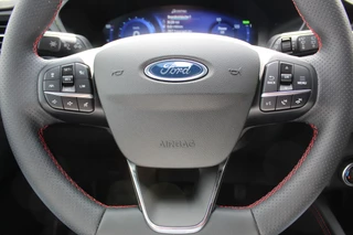 Ford Kuga Ford Kuga 2.5-225pk PHEV ST-Line X. 1500kg Trekgewicht Fabr. garantie t/m 04-03-2028 ! Slechts 13.000km ! Autm. airco dual, side- en lane assist, camera v+a, parkeersensoren, elektr. achterklep, stoel-, stuur- en voorraamverw., metallic lak, head-up displ., B&O soundsyst., adapt. cruise cntrl etc - afbeelding nr 15