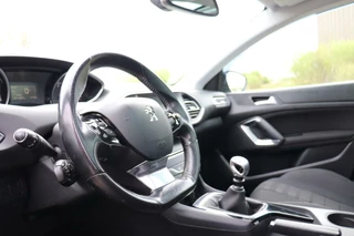 Peugeot 308 Peugeot 308 SW 1.6 BlueHDI Blue Lease Executive camera dab+ climate&cruise control trekhaak navigatie bluetooth - afbeelding nr 22
