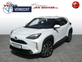 Toyota Yaris Cross Hybrid Dynamic all season parelmoer wit
