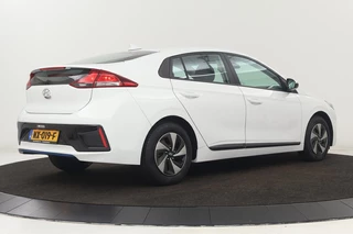 Hyundai IONIQ Hyundai IONIQ 1.6 GDi i-Motion | Adaptive cruise | Camera |  Navigatie | Climate control | PDC | Bluetooth | DAB | LED - afbeelding nr 25