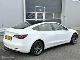 Tesla Model 3 Tesla Model 3 Standard Range Plus 60 kWh - trekhaak - 1e eig - afbeelding nr 18