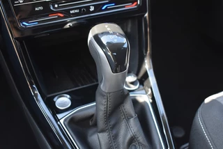 Volkswagen T-Cross Volkswagen T-Cross 1.0 TSI LIFE / ACHTERUITRIJCAMERA / ADAP. CRUISE CONTROL / LANE ASSIST - afbeelding nr 28