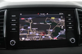 Škoda Karoq Skoda Karoq 1.5 TSI ACT Ambition Business (ACHTERUITRIJCAMERA, PARKEERSENSOREN, CRUISE CONTROL, NAVIGATIE, AUTOMAAT) - afbeelding nr 17