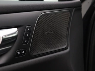 Volvo V60 Volvo V60 T8 PLUG-IN HYBRID AWD R-DESIGN HARMAN KARDON CAMERA DAB+ - afbeelding nr 16