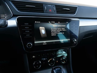 Škoda Superb Skoda Superb Combi 1.4 TSI iV 218pk Ambition | Navigatie | Privacy glass | Trekhaak - afbeelding nr 35