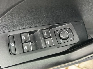 Volkswagen T-Cross Volkswagen T-Cross 1.0 TSI STYLE NAVI/PDC/CARPLAY/STOELVERW - afbeelding nr 22