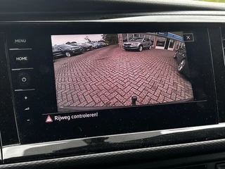 Volkswagen Transporter Volkswagen Transporter Bulli L2H1 2.0TDi 200pk DSG DC | Black Edition | Leer/alcantara | Dubbele cabine | 2x Schuifd m.Sluithulp | 20