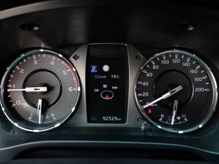 Toyota Hilux Toyota Hilux 2.8 D-4D XtraCab Professional Premium | Automaat | 3500 KG Trekg - afbeelding nr 7