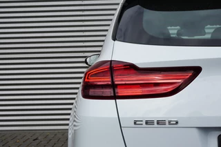 Kia Ceed Sportswagon Kia Ceed Sportswagon PHEV Dynamic+Line AFN.HAAK | CRUISE | NAVI | KEYLESS | CARPLAY! - afbeelding nr 47