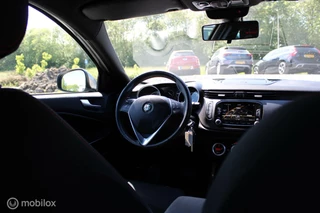 Alfa Romeo Giulietta Alfa Romeo Giulietta 1.4 T Sprint AUTOMAAT NAVI LMV SUEDE - afbeelding nr 11