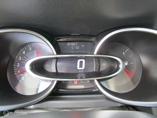 Renault Clio Renault Clio 1.2 16V 5drs 105dkm Airco Cruise Navigatie Bluetooth - afbeelding nr 19