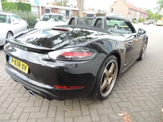 Porsche 718 Porsche 718 Boxster GTS 4.0 6 cil 25 th nr:179/1250 Edition Full Options - afbeelding nr 2