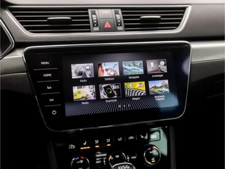 Škoda Superb 218Pk Automaat (APPLE CARPLAY, GROOT NAVI, VIRTUAL COCKPIT, MEMORY SEATS, STOELVERWARMING, CAMERA, GETINT GLAS, LED KOPLAMPEN, TREKHAAK, NIEUWSTAAT) - afbeelding nr 29