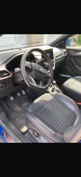 Ford Puma Ford Puma 1.0 EcoBoost Hybrid ST-Line X First Edition 125pk Afneembare Trekhaak | Adaptieve Cruise Control | Winterpack | Elek Achterklep - afbeelding nr 4