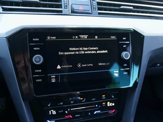 Volkswagen Passat Volkswagen Passat Variant 1.4 TSI 218pk PHEV GTE Business | Full LED | Carplay | Camera | Trekhaak - afbeelding nr 40