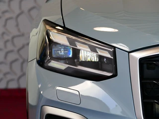 Audi Q2 Audi Q2 ✅2025✅35 TFSI ✅FACELIFT✅ S EDITION 150PK VIR.COCKPIT ELEK.KLEP TOUCHSCREEN CARPLAY NAVI CAMERA MATRIX LED STOELVERW. PDC KEYLESS 2025 