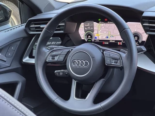 Audi A3 Audi A3 Sportback 45 TFSI e S-Line Pano Matrix Sfeerverlichting - afbeelding nr 18
