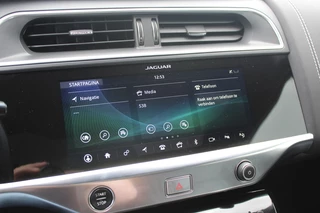 Jaguar I-PACE Jaguar I-PACE EV400 First Edition 90 kWh / Full option / Panoramadak / 360Camera / Head-up / Luchtvering / Leder / Meridian / Stuurverwarming - afbeelding nr 16