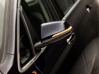 BMW 2 Serie BMW 2 Serie Gran Tourer 220i Executive Sportline 192Pk Automaat (PANORAMADAK, GROOT NAVI, HEAD-UP DISPLAY, LEDEREN SPORTSTOELEN, SFEERVERLICHTING, LED KOPLAMPEN, ELEK ACHTERKLEP, NIEUWSTAAT) - afbeelding nr 42