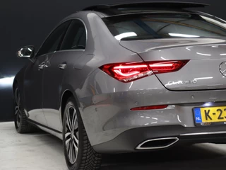 Mercedes-Benz CLA Mercedes-Benz CLA 180 Business Solution Luxury [SCHUIFKANTELDAK, SFEERVERLICHTING, CAMERA, WIDESCREEN, VOL LEDER, STOELVERWARMING, PDC V+A, CRUISE, CLIMATE, NIEUWSTAAT] - afbeelding nr 20