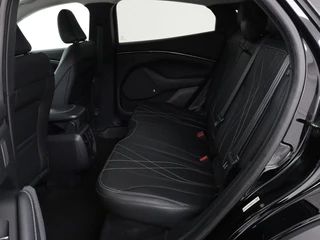 Ford Mustang Mach-E Ford Mustang Mach-E RWD 75 kWh | Leder | Stoelverwarming |  Adaptive cruise | 360 camera | Adaptive cruise | B&O Sound | Stuurverwarming | Full LED - afbeelding nr 6