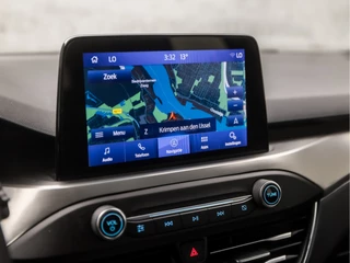 Ford Focus Automaat (APPLE CARPLAY, GROOT NAVI, STUUR/STOELVERWARMING, ADAPTIVE CRUISE, SPORTSTOELEN, CAMERA, KEYLESS, TREKHAAK, NIEUWSTAAT) - afbeelding nr 25