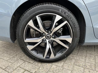 Volvo V60 Volvo V60 2.0 B4 Plus Dark|ACC|Blis|Stoel/stuurverw.|trekh.|PAS V/A| - afbeelding nr 5