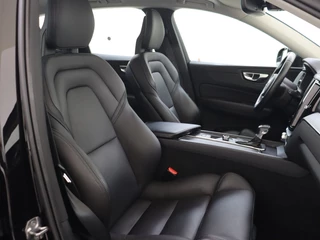 Volvo XC60 Volvo XC60 2.0 T5 Momentum | Stoelverwarming | Apple/Android Carplay | - afbeelding nr 14