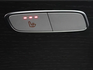Mercedes-Benz C-Klasse Mercedes-Benz C-klasse 300e AMG Night | Adaptive cruise |  Stoelverwarming | Carplay | Leder/Alcantara | Camera | Navigatie | Full LED - afbeelding nr 8