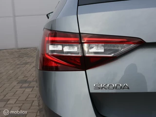 Škoda Superb Skoda Superb Combi 2.0 TDI Automaat Canton LED PDC CarPlay - afbeelding nr 36