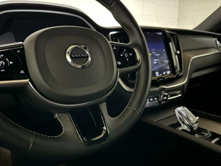 Volvo XC60 Volvo XC60 2.0 T8 Twin Engine AWD Inscription Pano Leer Trek - afbeelding nr 39