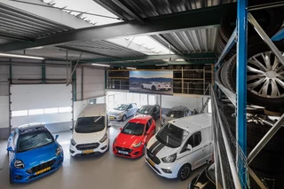 Ford Focus Ford Focus Wagon 1.0 EcoBoost ST Line 125PK Automaat Winterpack Achteruitrijcamera Climate Cruise Navi 18