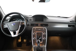 Volvo V70 Volvo V70 2.0 D4 Nordic+ 181Pk, Cruise Control, Navigatie, Parkeersensoren, LEDER - afbeelding nr 13