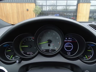Porsche Cayenne Porsche Cayenne 3.0 S 509PK E-Hybrid / Sport Design / LED - afbeelding nr 16