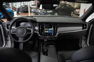 Volvo V90 Volvo V90 2.0 T5 Momentum Org NL NAP 2e Eig Luxury line 360 camera HUD Pano CarPlay Trekhaak Dealer onderhouden - afbeelding nr 13