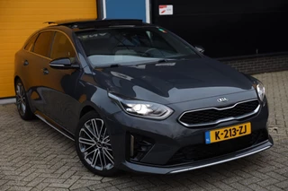Kia ProCeed 1.4 T-GDI GT-Line / Aut / Navi / Open Panoramadak / JBL / Camera / Dode Hoek / Lane Assist / Led / Pdc / Allu Velgen