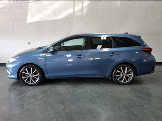 Toyota Auris Toyota Auris 1.8 Hybrid Touring Sports Executive / Pano - afbeelding nr 4