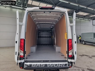 Iveco Daily Iveco Daily 35S18 3.0L Automaat 2025model L3H2 ACC Navi Camera Trekhaak L4H2 16m3 Airco Trekhaak - afbeelding nr 6