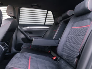 Volkswagen Golf Volkswagen Golf 2.0 TSI GTI Performance Pano Alcantara VOL!! - afbeelding nr 19