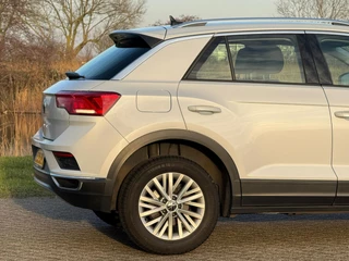 Volkswagen T-Roc Volkswagen T-Roc 1.5 TSI Style Business Automaat - White Silver - Supercompleet - afbeelding nr 32